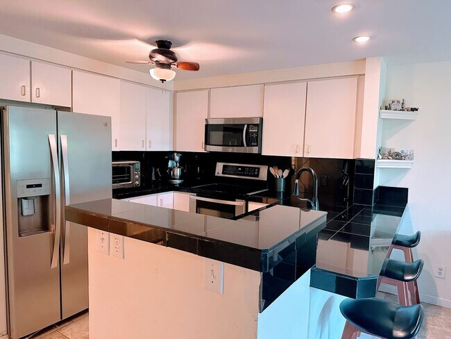 Building Photo - Kihei Shores Condo Available on 8/1/26