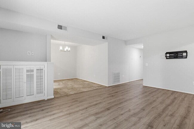 Building Photo - 119 Fort Evans Rd SE