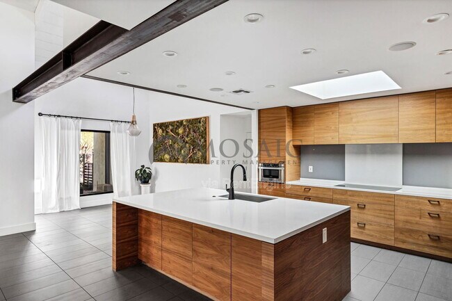 Building Photo - 8413 E Welsh Trail