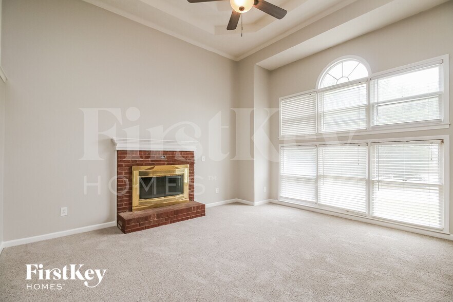 Building Photo - 125 Bentley Pl Way