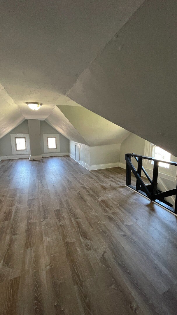 Building Photo - Spacious 4-Bedroom Home with 2 Full Bathrooms – Section 8 Approved and Ready for Move-In!