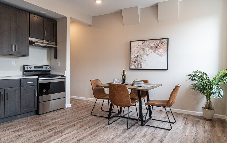 Building Photo - 62 Linden Ave