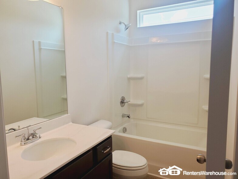 Building Photo - 3834 Clarington Dr