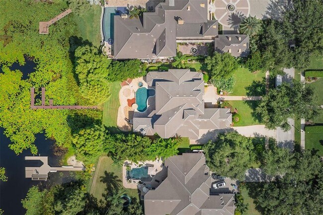 Building Photo - 8402 Lake Burden Cir