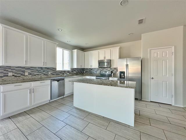 Building Photo - 1637 Megan Creek Dr
