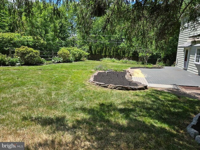 Building Photo - 242 S Sugan Rd