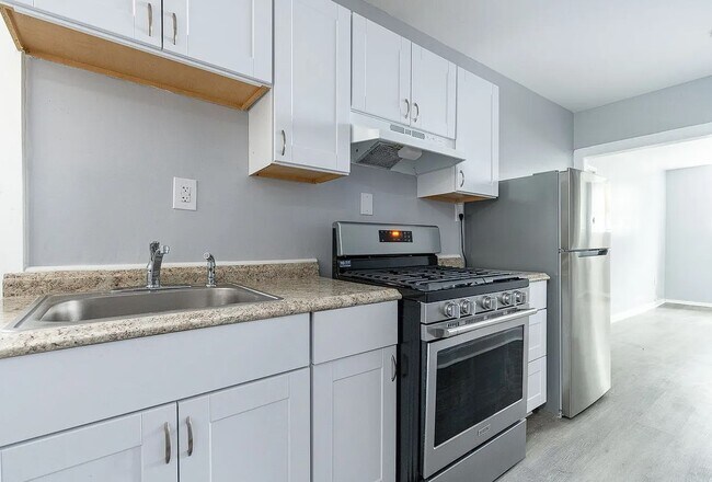 Building Photo - 6100 Nassau Rd