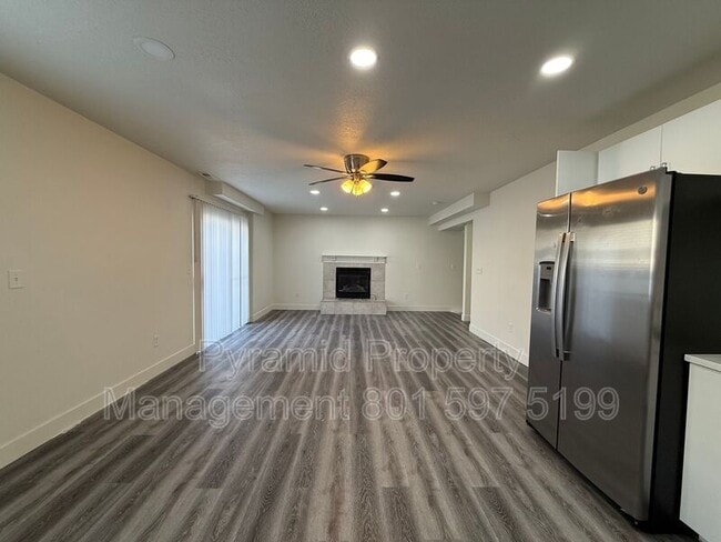 Building Photo - 3178 S 945 E