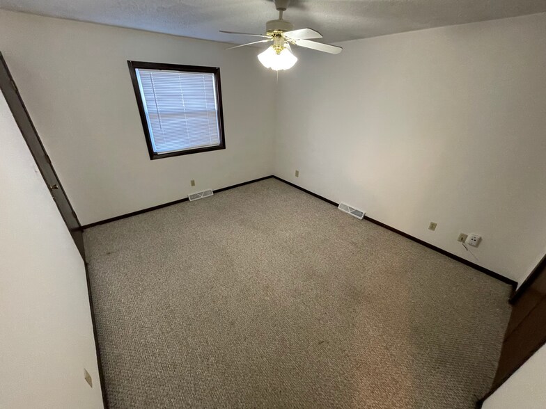 Building Photo - 112 Mesa Rd