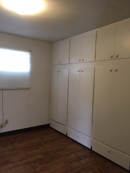 Building Photo - 119 S Boston Ave