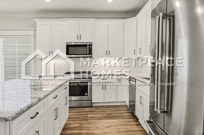 Building Photo - 521 Kingwood Ln