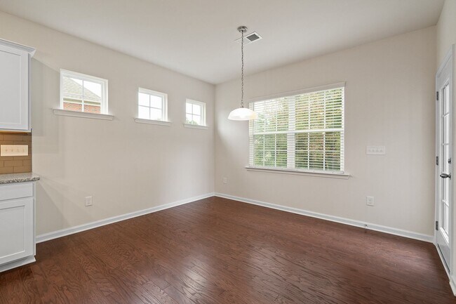 Building Photo - This Almost New Construction home, with 5 bedrooms & 4 baths