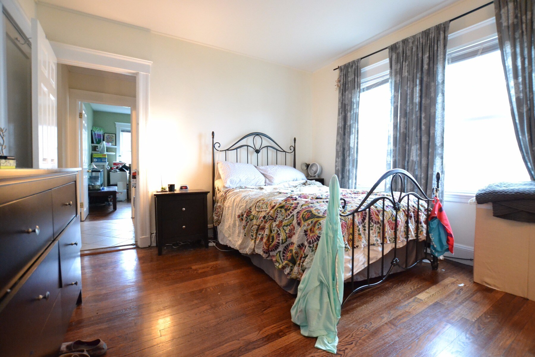 Building Photo - 70 Hobart St