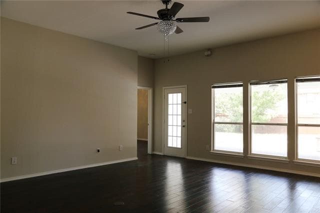 Building Photo - 1402 White Wing Ct
