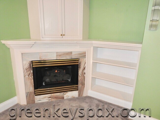 Building Photo - 10197-1136