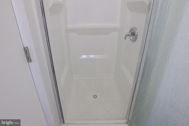 Building Photo - 6331 Red Cedar Pl