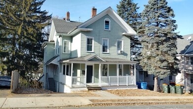 Building Photo - 112 Hobart St