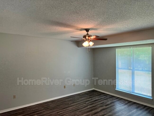 Building Photo - 1266 Payton Dr N