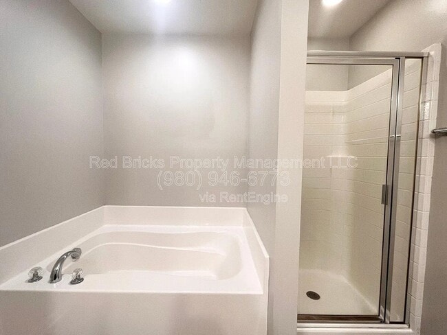 Building Photo - 4630 Craigmoss Ln