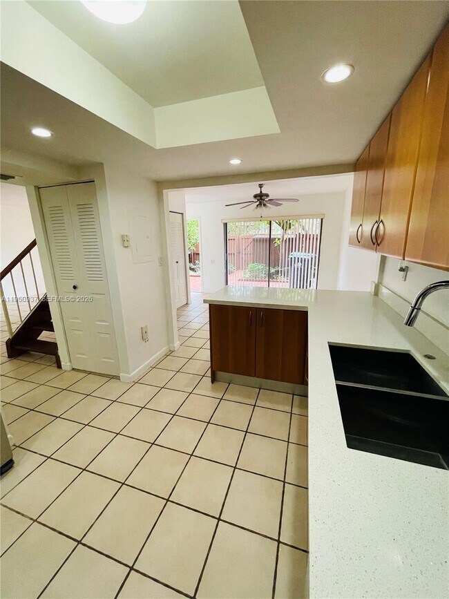 Building Photo - 6425 SW 116th Pl