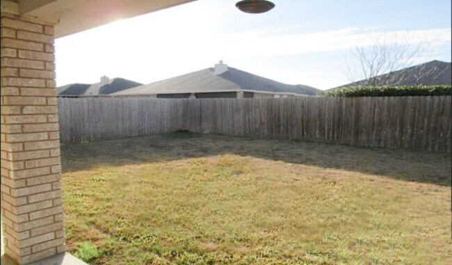 Building Photo - 2907 Bachelor Button Blvd