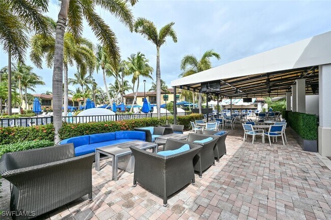 Building Photo - 1530 5th Ave S