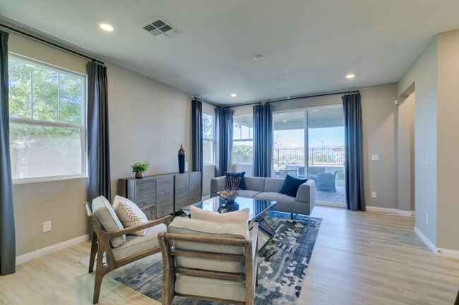 Building Photo - Fully Furnished 3BD Inspirada Home