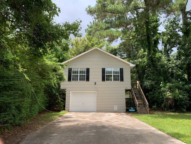 Primary Photo - 2114 Wisteria Dr