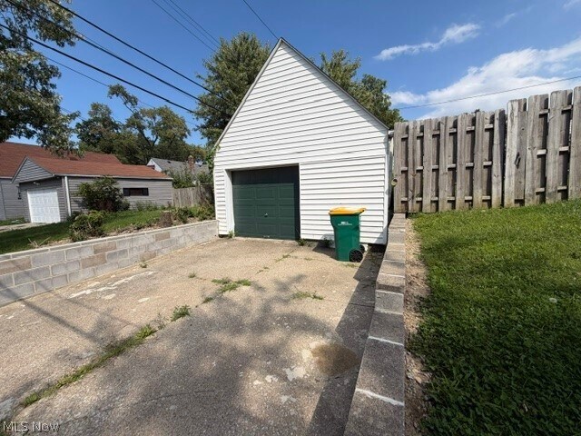 Building Photo - 20701 Watson Rd