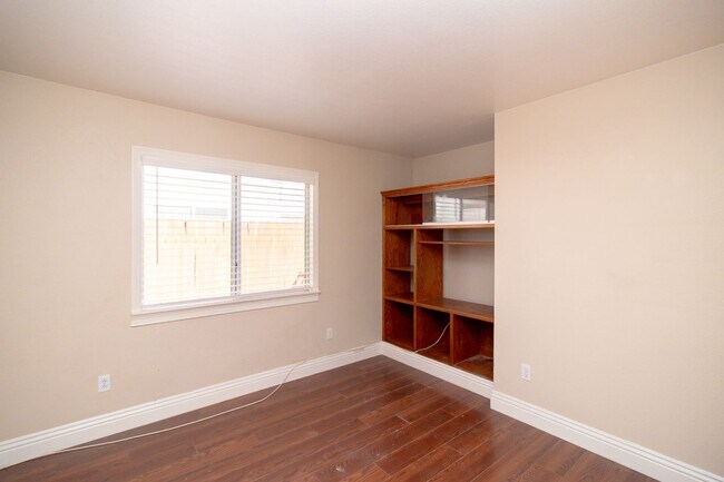 Building Photo - Warm and Inviting 3-Bedroom Home in the Heart of Menifee