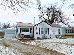 Building Photo - 2 bedroom 1 bath home