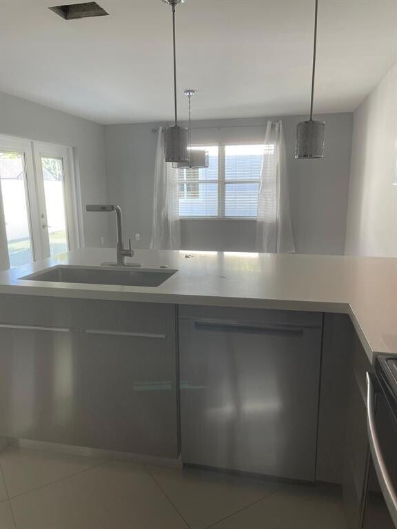 Building Photo - 4135 Eastridge Cir