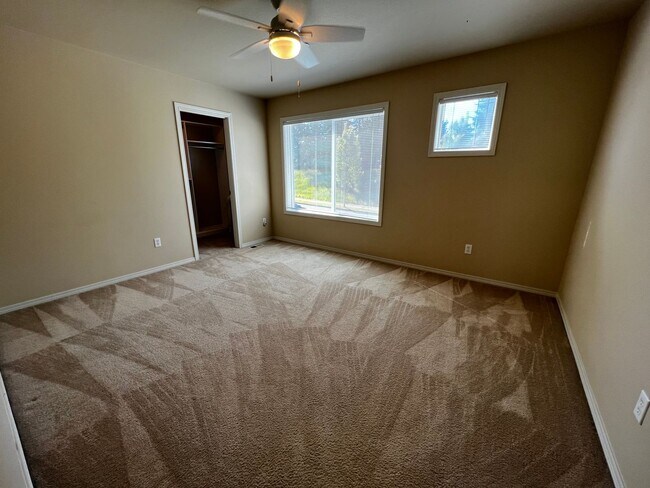 Building Photo - Dupont 3 bedroom Home for Rent