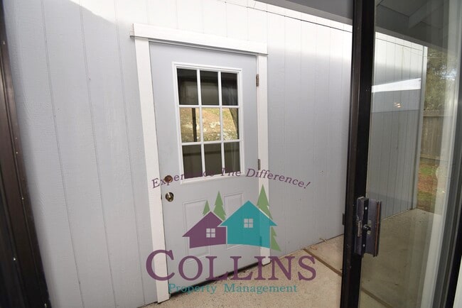 Building Photo - 116 Stanford Ct