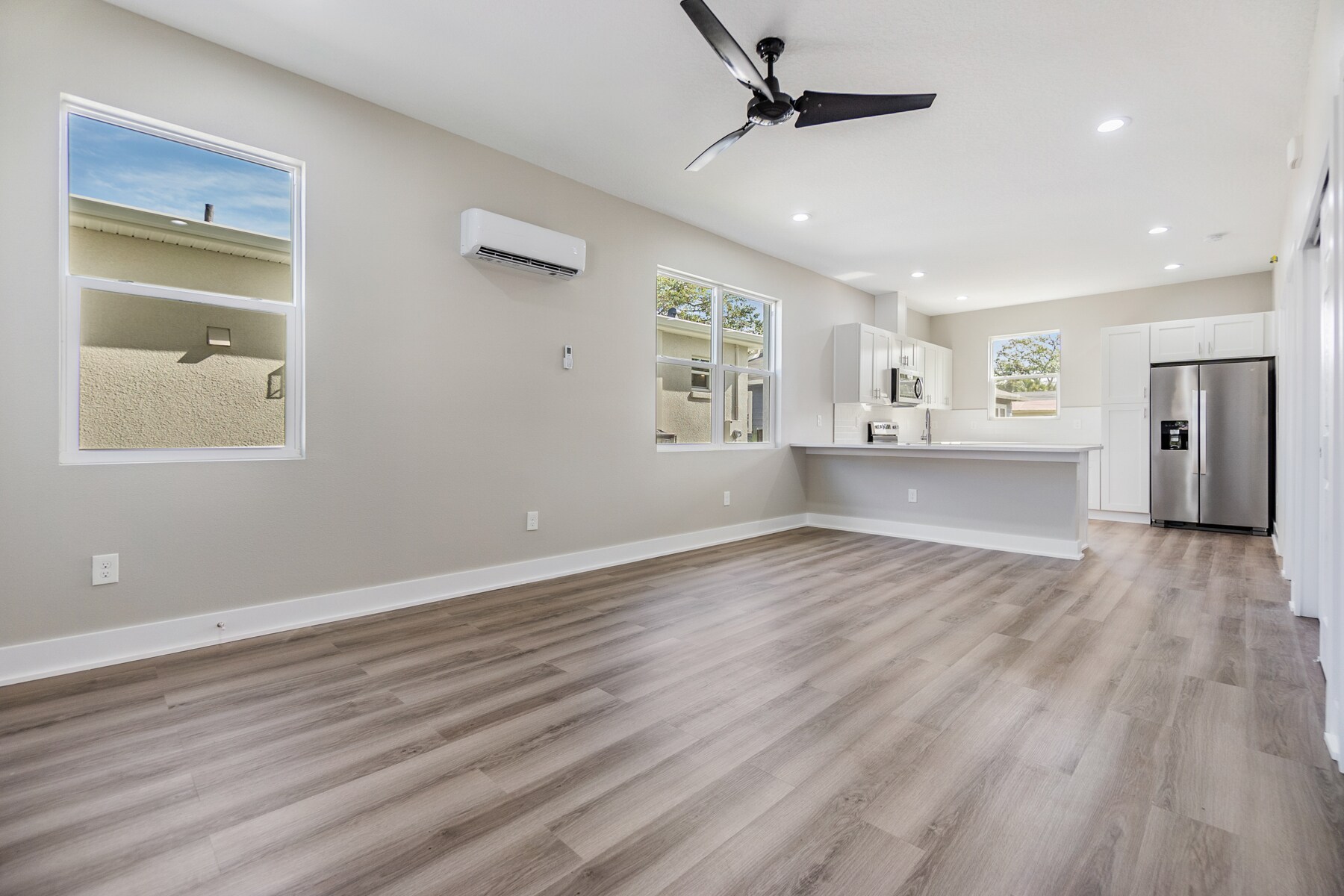 Building Photo - 2529 4th St S