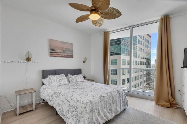 Building Photo - 185 SW 7th St