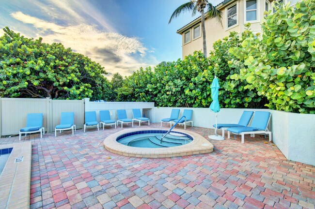 Building Photo - 4740 S Ocean Blvd
