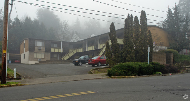 Primary Photo - Mainstreet Apartments