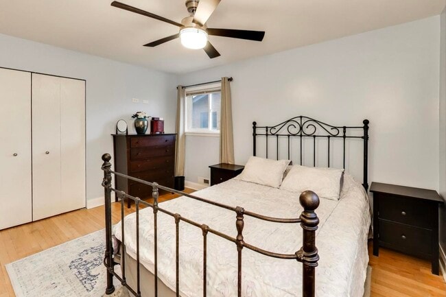 Building Photo - 6 S Waterman Ave