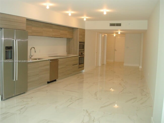 Building Photo - 6620 Indian Creek Dr