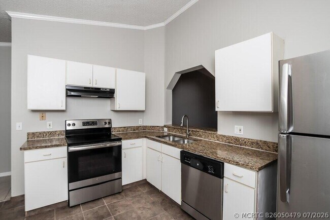 Building Photo - 108 Osceola Ave