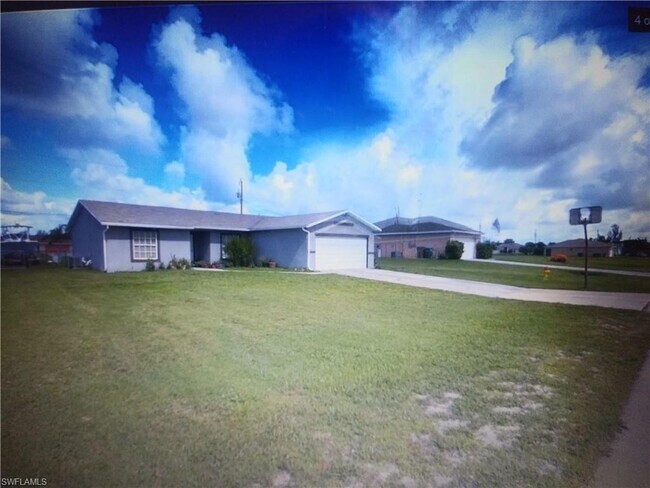 Building Photo - 4110 SW 8th Pl
