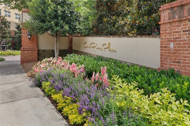 Building Photo - 1016 River Vista Drive