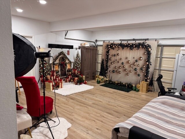 Air conditioned garage - 17423 Smoke Tree Ln