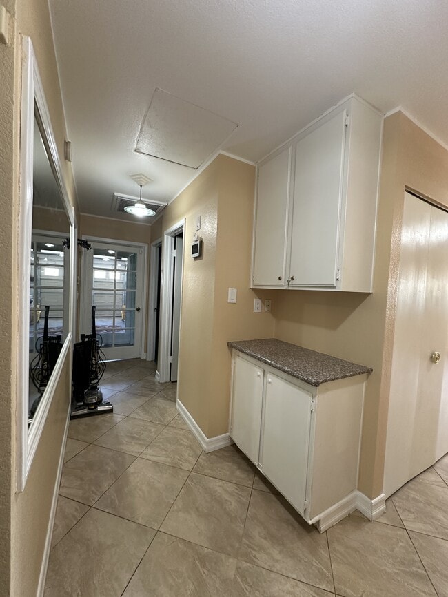 Building Photo - 4296 Sandcastle Dr