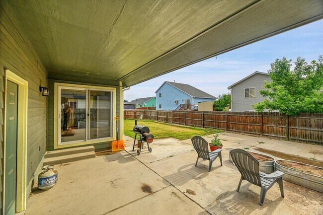 Building Photo - 2034 Buckeye Ave