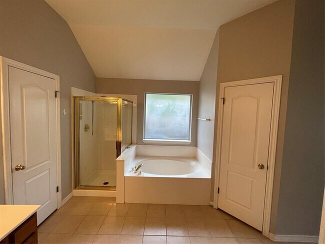 Building Photo - 6605 Needham Ln