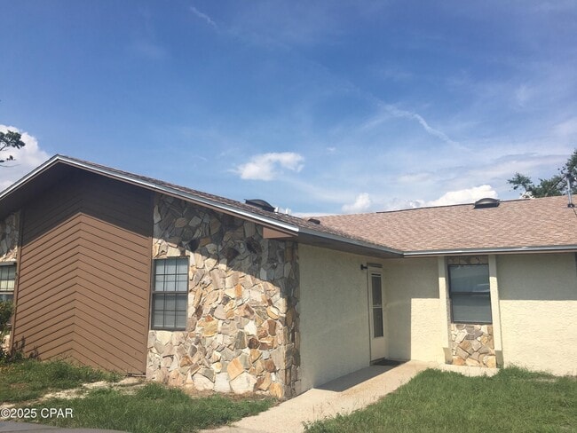 Primary Photo - 625 N 9th St