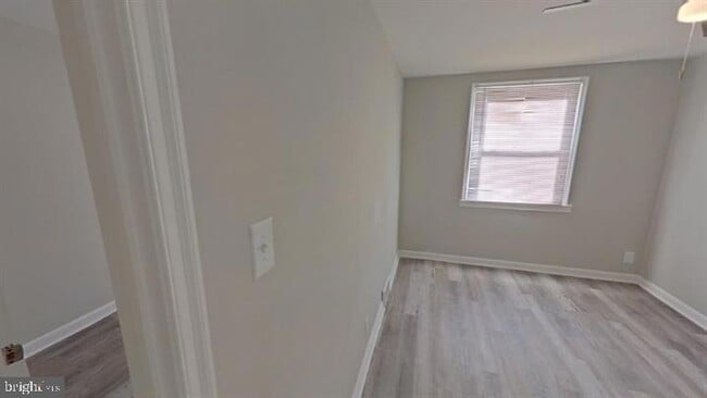 Building Photo - 206 E Walnut Park Dr