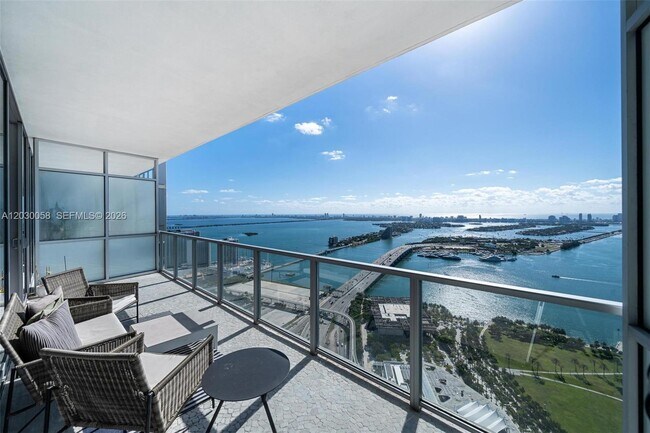 Building Photo - 1100 Biscayne Blvd